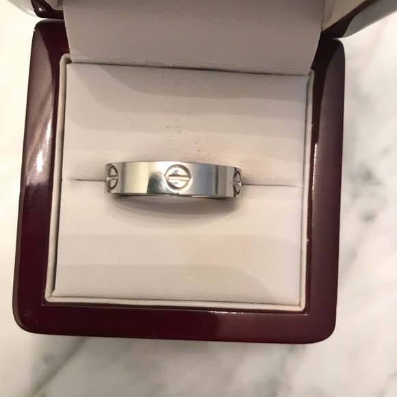 Screw Motif Love Ring - Size 9 approx. - Picture 7 of 7